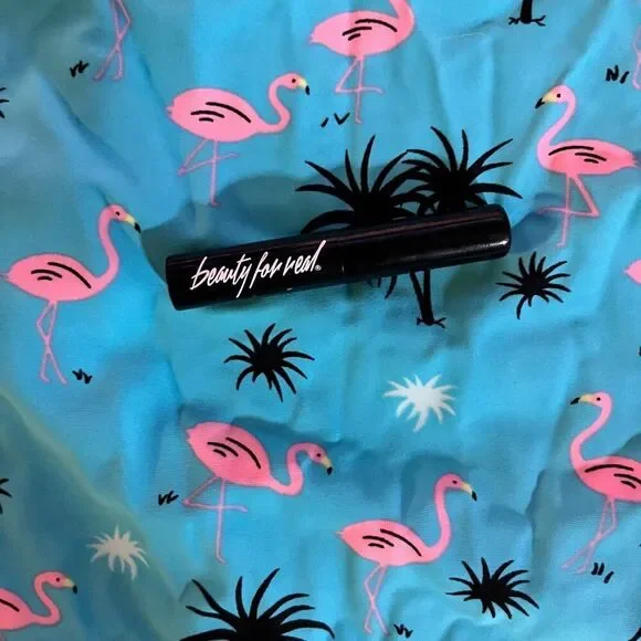 Brooke USA "Beauty For Real" Debbie Lip Balm .89oz NEW - Picture 2 of 9